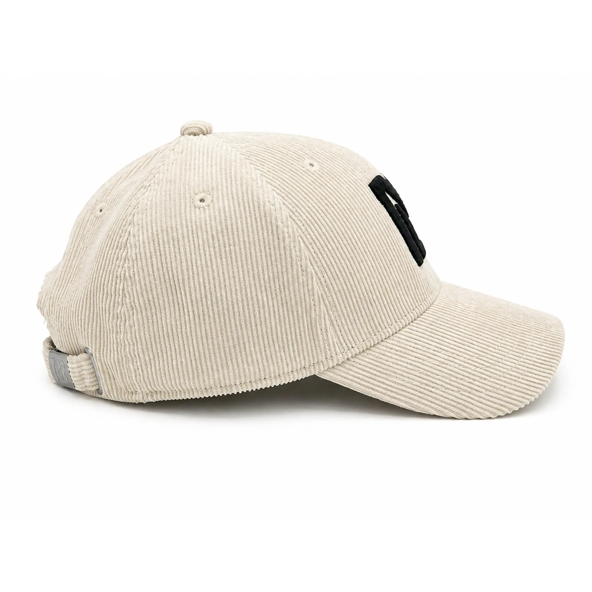 Cappello The Alabaster in velluto a coste, vista posteriore con fibbia metallica MB
