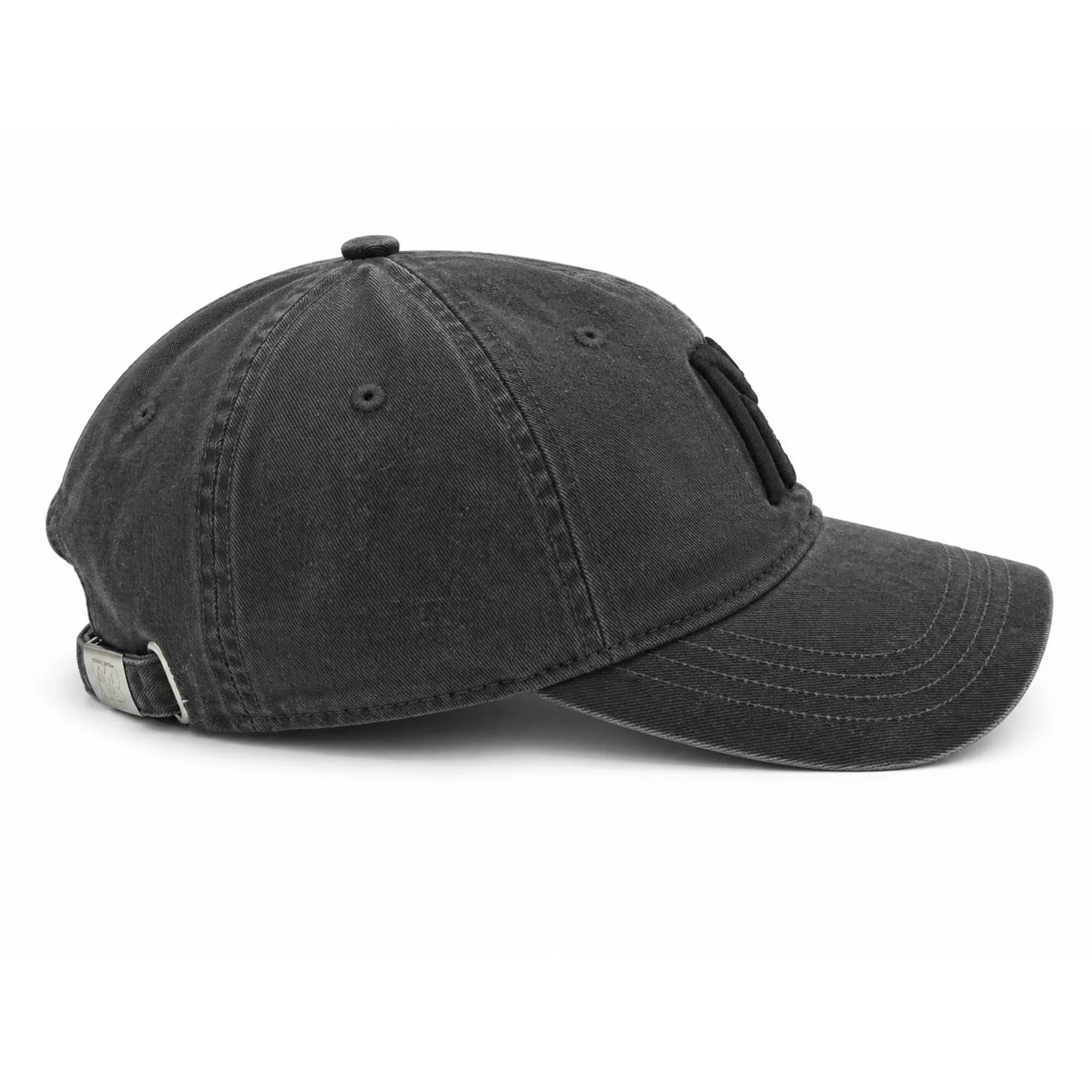 Cappello The Anthracite Slash, vista posteriore con fibbia metallica MB